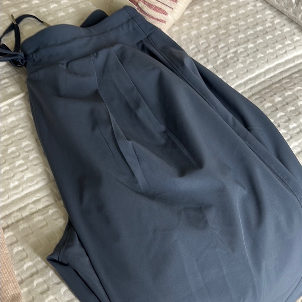 Calla Gray Activewear Pants - Picture 4 of 4